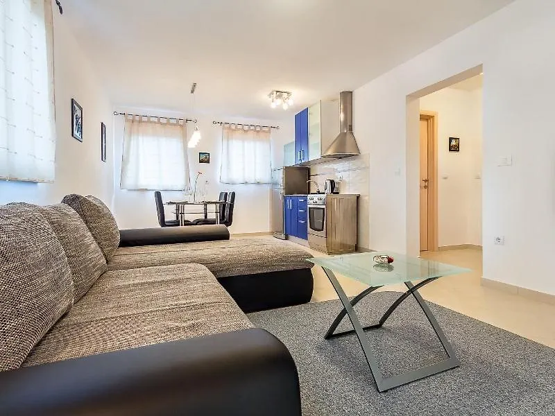 Holiday Apartment In Medulin With Loggia, Air Conditioning, Wifi, Washing Machine 3613-1
